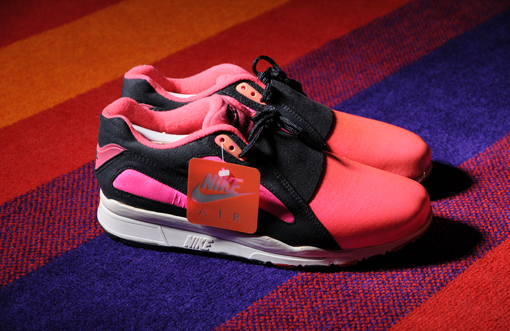 Vintage 90s Nike Air Current Solar Pink Black sz11