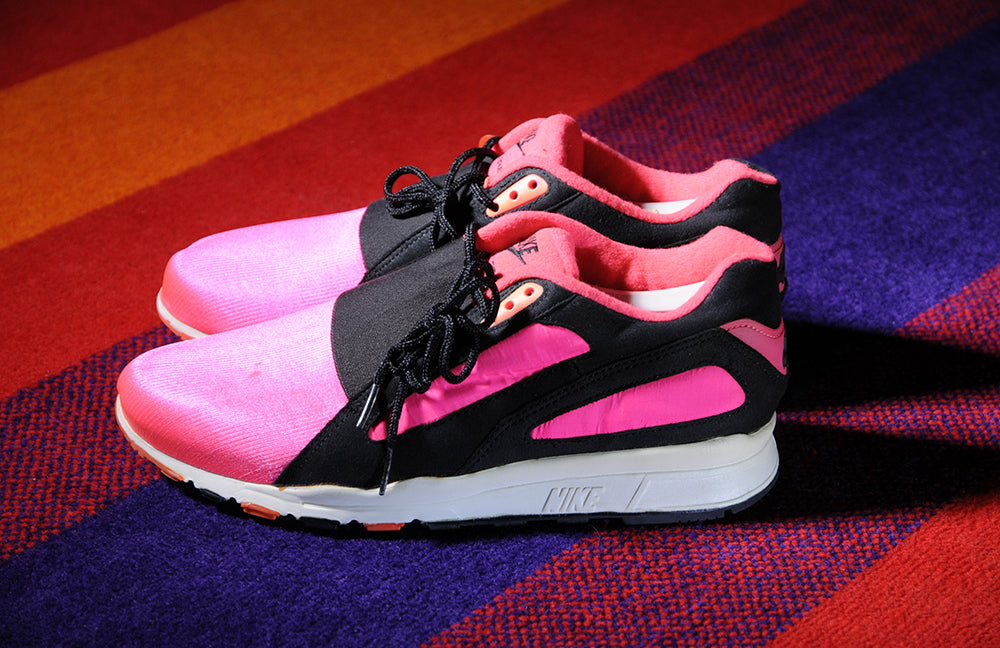 Vintage 90s Nike Air Current Solar Pink Black sz11