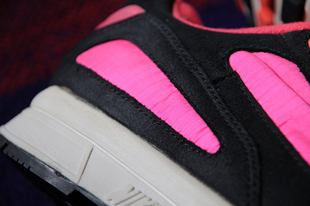 Vintage 90s Nike Air Current Solar Pink Black sz11