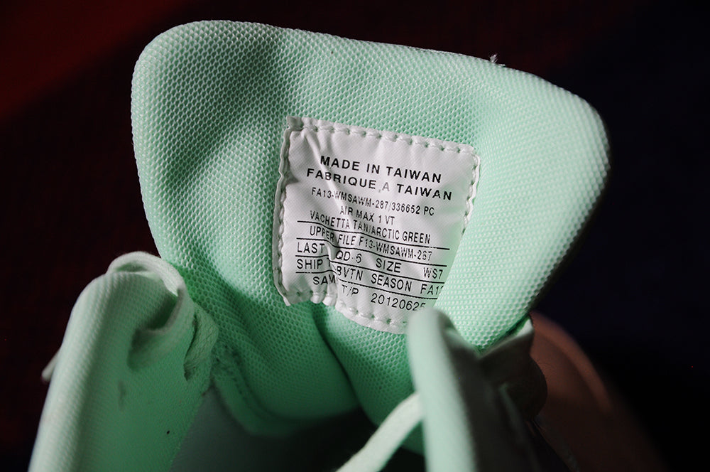 2013 Nike Air Max 1 RARE SAMPLE Vachetta Tan Arctic Green Mint Womens sz7