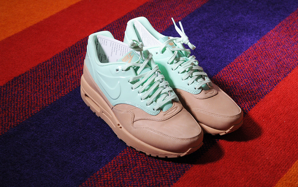2013 Nike Air Max 1 RARE SAMPLE Vachetta Tan Arctic Green Mint Womens sz7