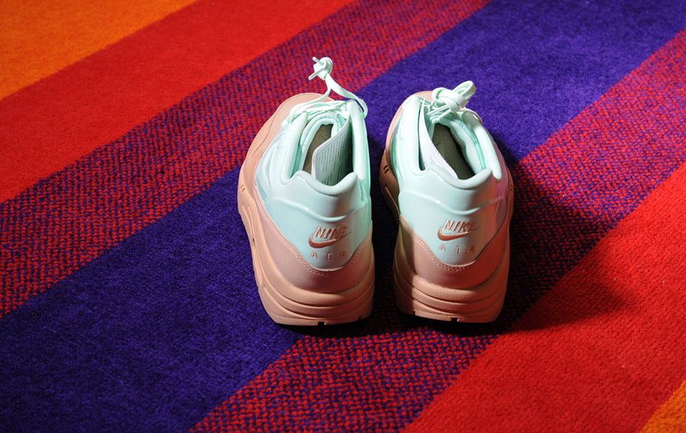 2013 Nike Air Max 1 RARE SAMPLE Vachetta Tan Arctic Green Mint Womens sz7