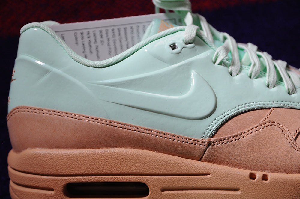 2013 Nike Air Max 1 RARE SAMPLE Vachetta Tan Arctic Green Mint Womens sz7