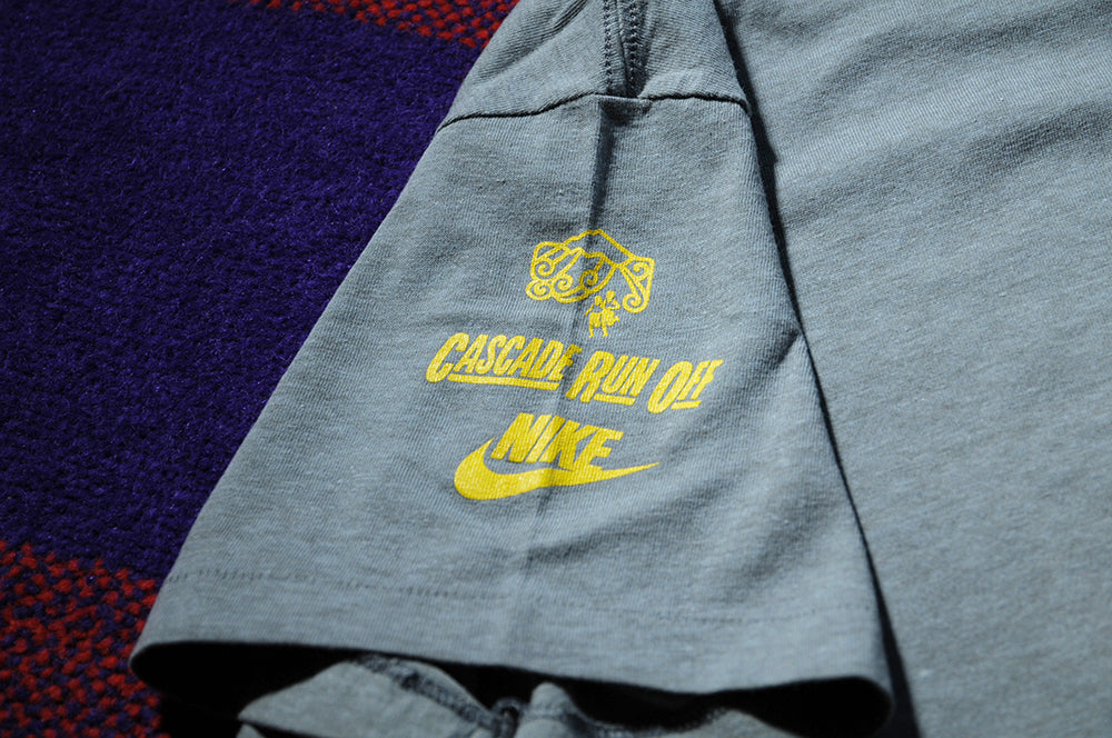 Vintage 80s Nike Blue Tag Cascade Run Off Marathon Single Stitch Shirt Medium