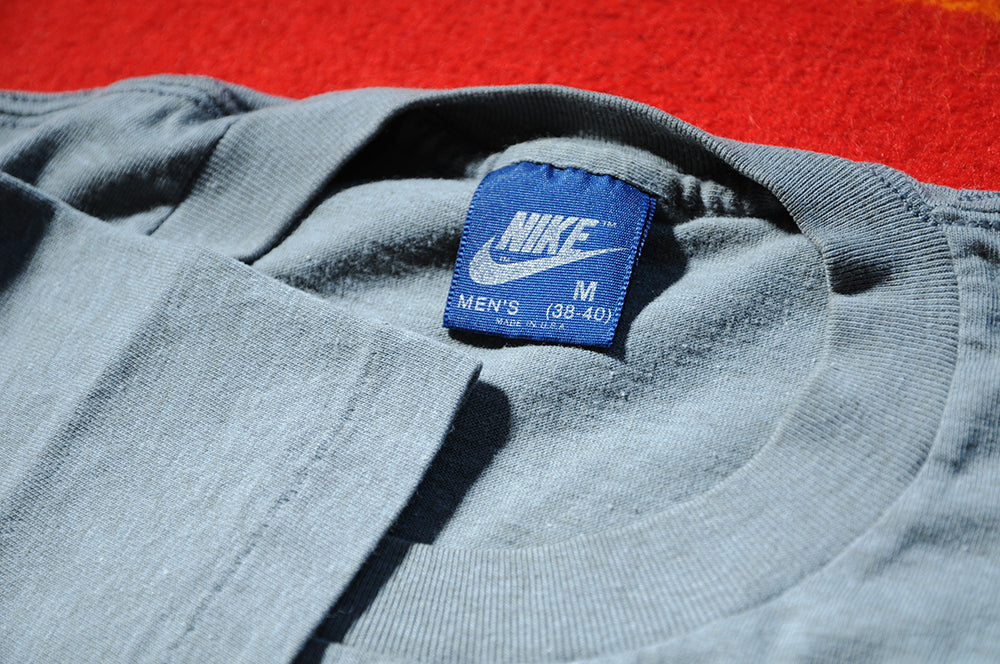 Vintage 80s Nike Blue Tag Cascade Run Off Marathon Single Stitch Shirt Medium