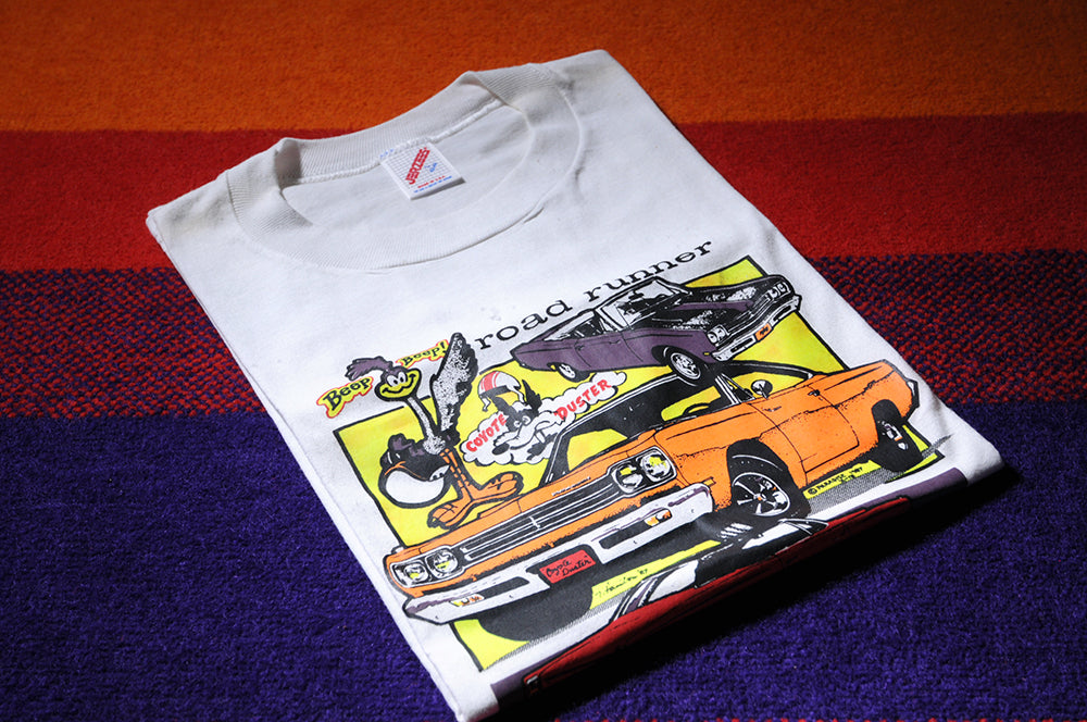 Vintage 80s Jerzees Plymouth Road Runner Wile E Coyote Looney Tunes Muscle Car Shirt Large